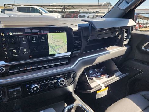 New 2026 GMC Sierra 1500 SLT image 34