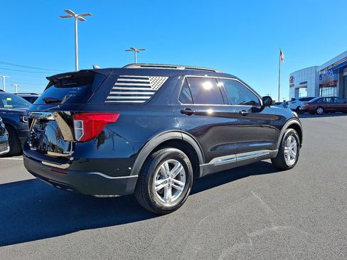 Used 2021 Ford Explorer XLT image 6