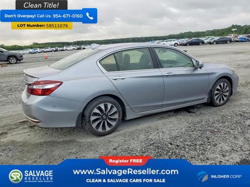 Used 2017 Honda Accord Touring image 4