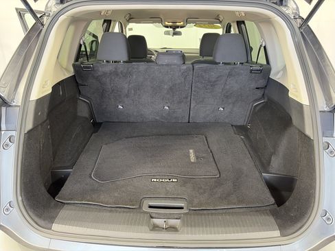 Used 2024 Nissan Rogue S AWD/4WD image 18