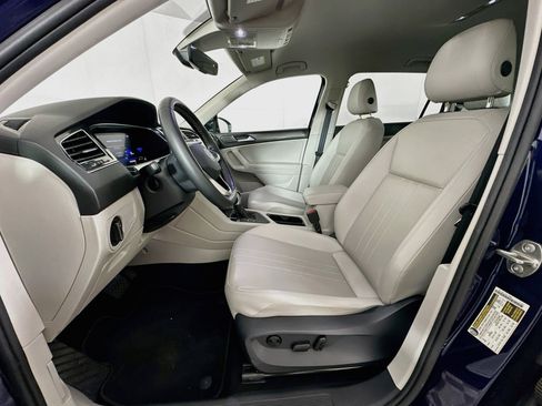 Used 2023 Volkswagen Tiguan SE FWD image 13