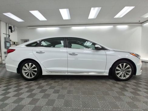 Used 2016 Hyundai Sonata Sport w/ Option Group 1V FWD image 4