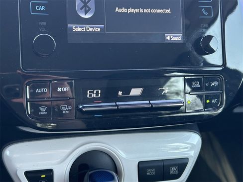 Used 2018 Toyota Prius Two image 26