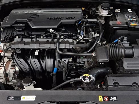 Used 2023 Hyundai Elantra SEL w/ Convenience Package image 28