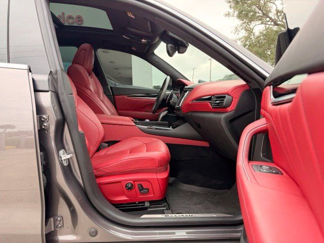 Used 2020 Maserati Levante GranSport AWD/4WD image 9