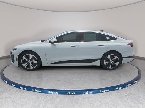 Used 2025 Audi A6 e-tron Premium w/ Convenience Package AWD/4WD image 9
