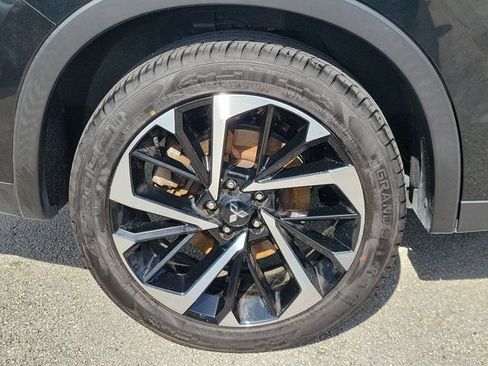Used 2024 Mitsubishi Outlander SE AWD/4WD image 5