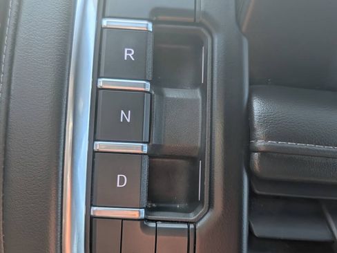 Used 2022 Chevrolet Suburban LS AWD/4WD image 22