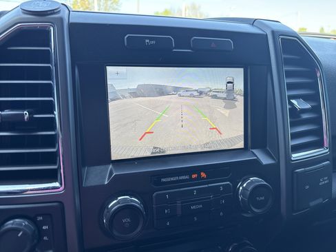 Used 2015 Ford F150 XLT w/ Equipment Group 302A Luxury AWD/4WD image 28