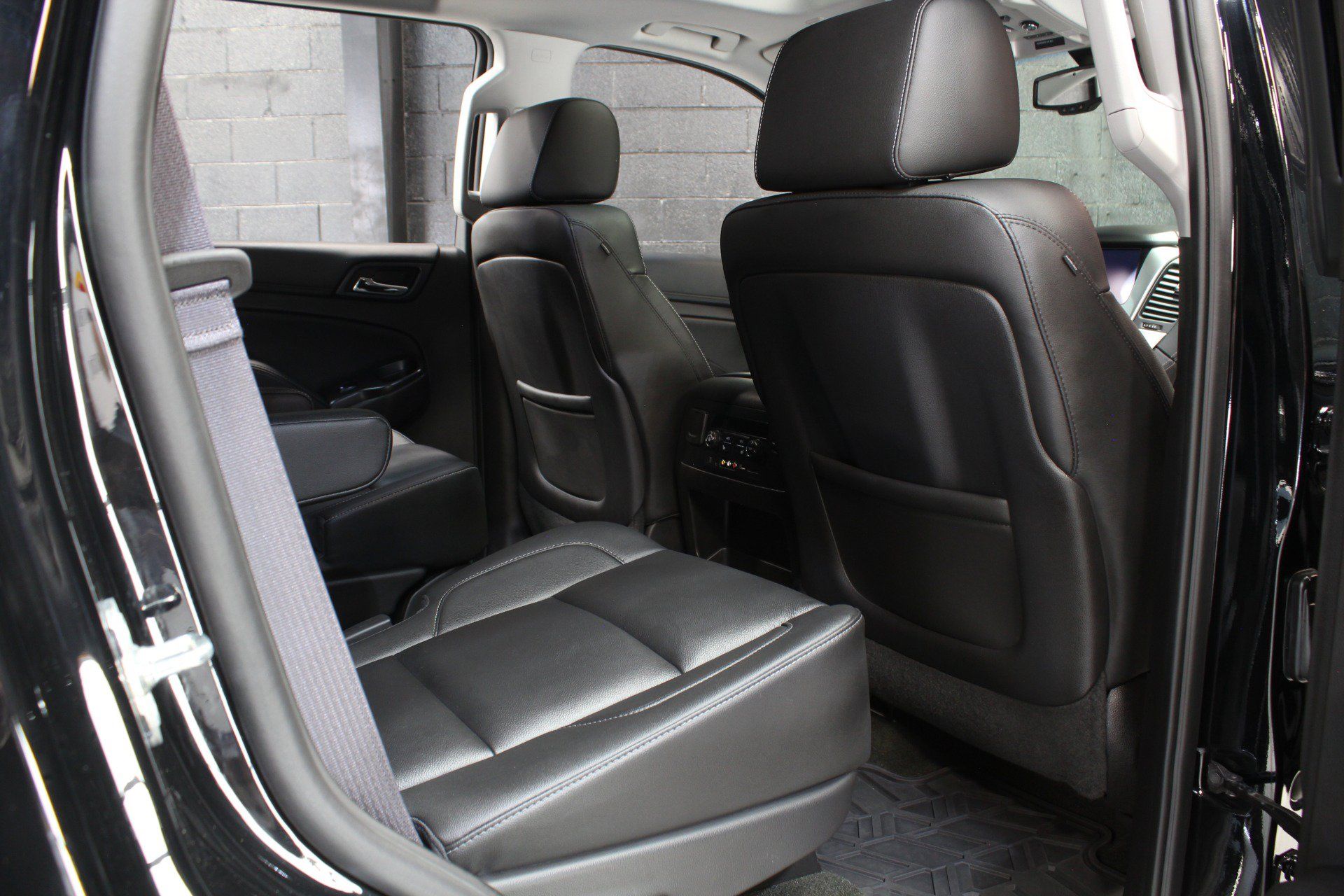 Used 2015 Chevrolet Tahoe LT AWD/4WD image 41