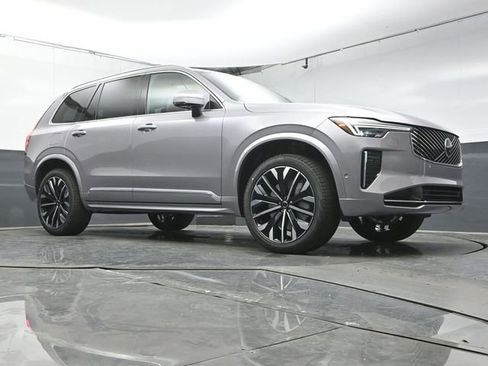 New 2026 Volvo XC90 B6 Plus w/ Protection Package Premier image 41