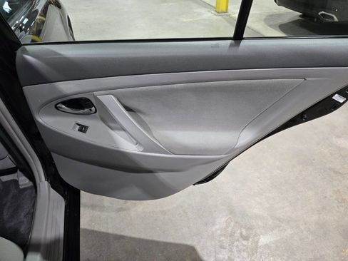 Used 2011 Toyota Camry LE w/ LE Extra-Value Pkg image 28