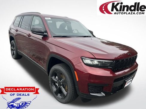New 2025 Jeep Grand Cherokee L Altitude AWD/4WD image 1