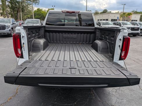 New 2026 GMC Sierra 1500 AT4 w/ AT4 Premium Package AWD/4WD image 18