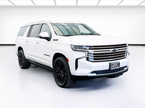 Used 2021 Chevrolet Suburban High Country w/ Premium Package AWD/4WD image 3