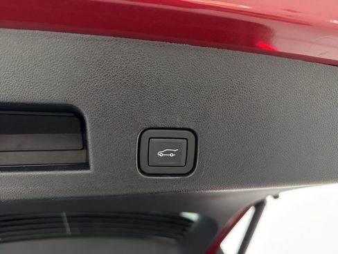 New 2025 GMC Acadia Elevation w/ Elevation Premium Package image 9