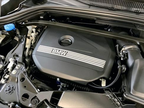 Used 2025 BMW X2 xDrive28i AWD/4WD image 31