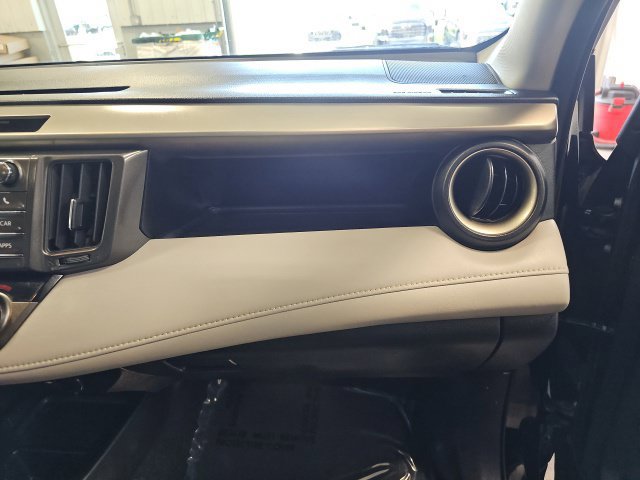 Used 2013 Toyota RAV4 Limited AWD/4WD image 36