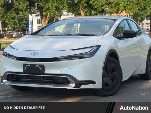 Used 2026 Toyota Prius Plug-In Hybrid FWD image 1