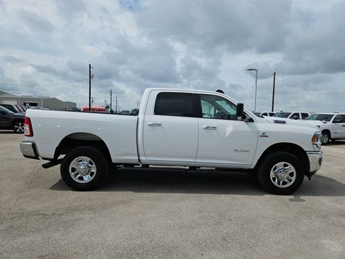 Used 2019 RAM 2500 Big Horn AWD/4WD image 2