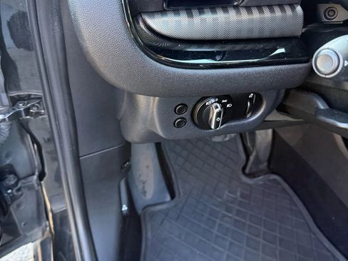 Used 2016 MINI Cooper Clubman image 28