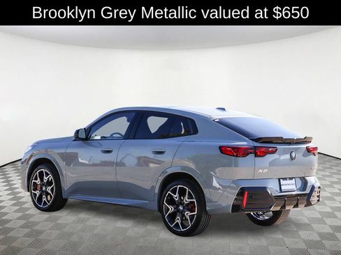 Used 2026 BMW X2 xDrive28i w/ Technology Package AWD/4WD image 8