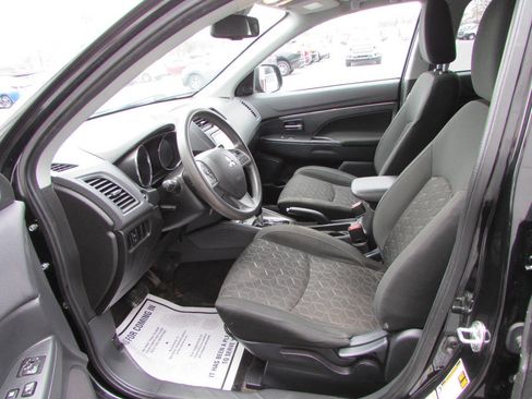 Used 2022 Mitsubishi Outlander Sport ES image 6