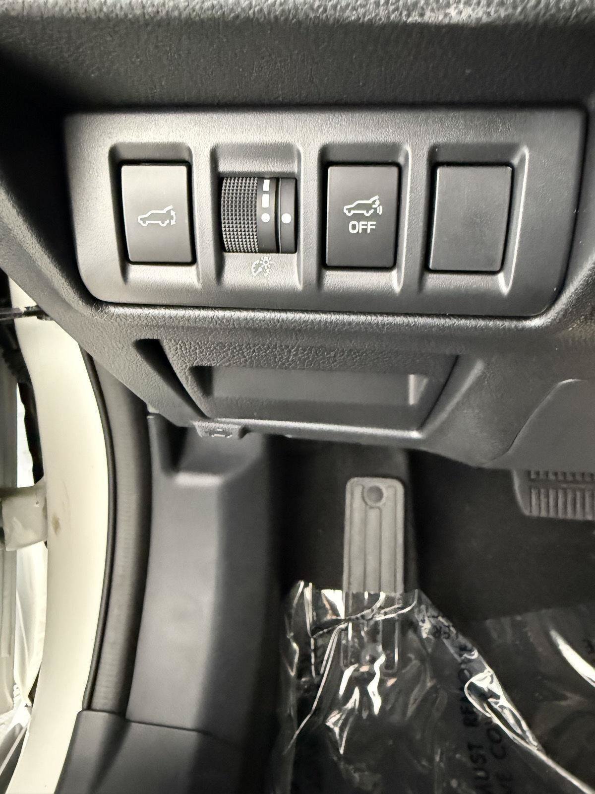 Certified 2025 Subaru Outback Wilderness AWD/4WD image 7