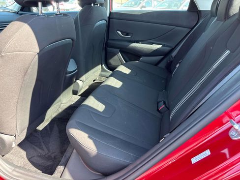 Certified 2023 Hyundai Elantra SEL w/ Convenience Package FWD image 9