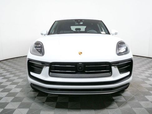Certified 2026 Porsche Macan Turbo AWD/4WD image 35