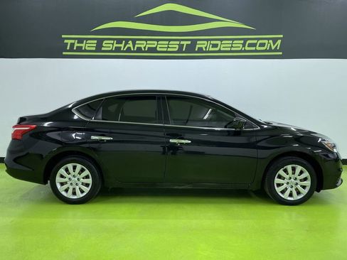 Used 2017 Nissan Sentra S image 11