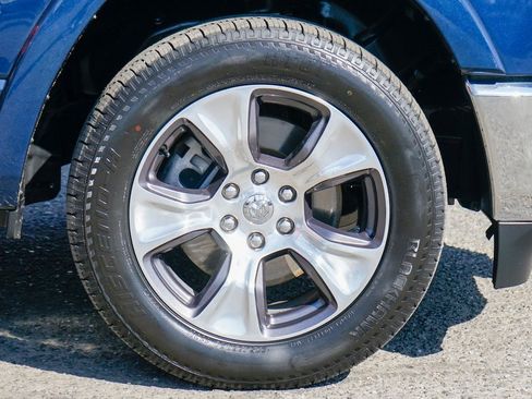 Used 2019 RAM 1500 Laramie image 45