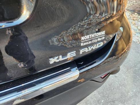 Used 2023 Toyota Highlander XLE image 22