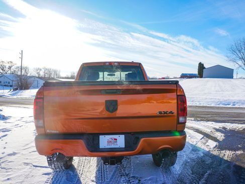 Used 2010 Dodge Ram 1500 Truck Sport image 5