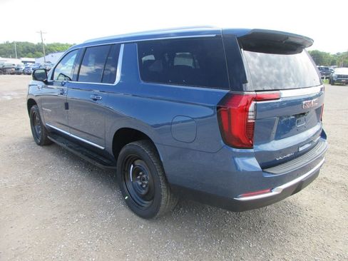 New 2026 GMC Yukon XL Elevation w/ Elevation Premium Package AWD/4WD image 6