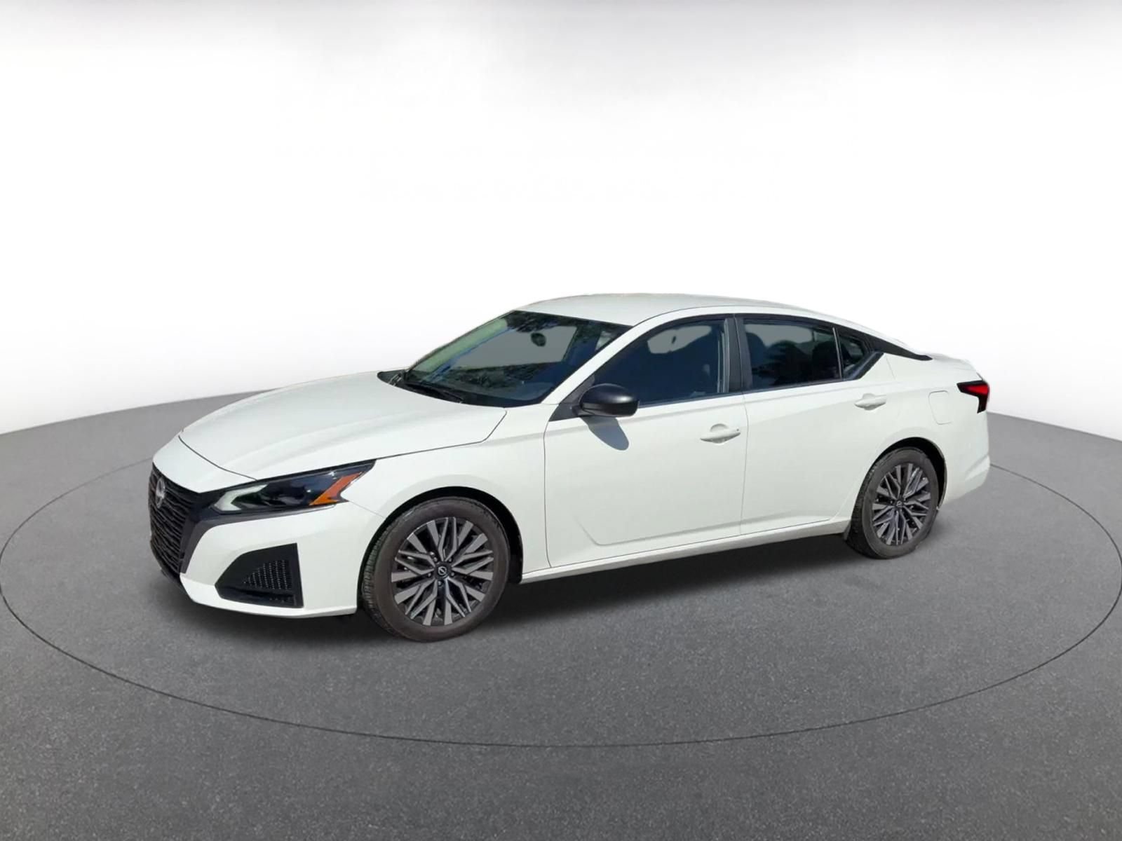 Used 2026 Nissan Altima 2.5 SV FWD image 7