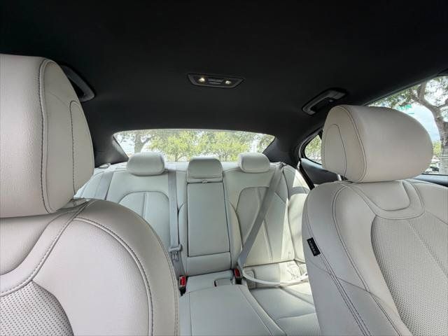 Used 2025 Genesis G70 2.5T RWD image 24