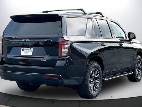 Used 2021 Chevrolet Tahoe Z71 w/ Z71 Off-Road Package AWD/4WD image 9