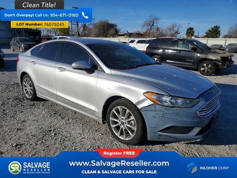 Used 2017 Ford Fusion SE image 5