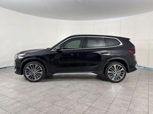 New 2026 BMW X1 xDrive28i w/ Convenience Package AWD/4WD image 2
