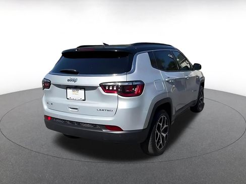 Used 2025 Jeep Compass Limited AWD/4WD image 14