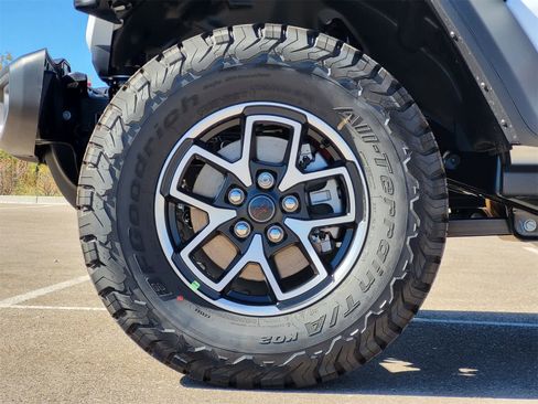 New 2025 Jeep Wrangler Unlimited Rubicon image 7