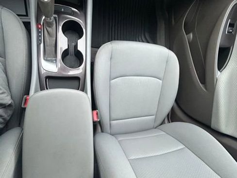 Used 2020 Chevrolet Malibu LS image 18