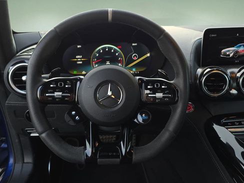 Used 2020 Mercedes-Benz AMG GT R image 25