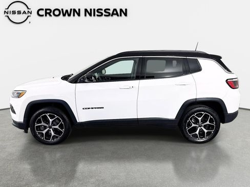 Used 2025 Jeep Compass Limited AWD/4WD image 9