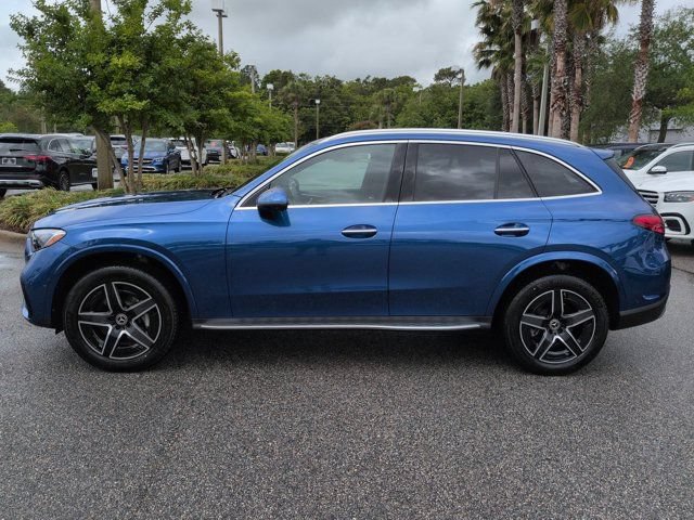 Used 2026 Mercedes-Benz GLC 300 image 7
