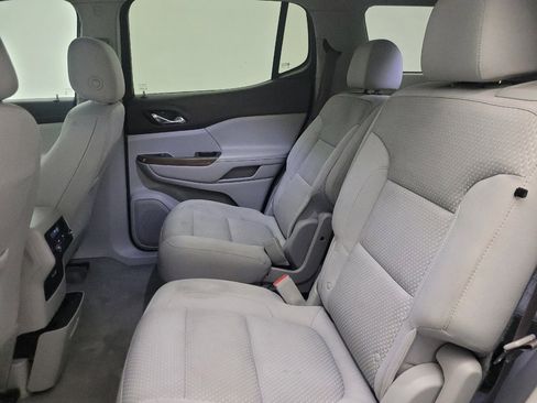 Used 2021 GMC Acadia SLE FWD image 18