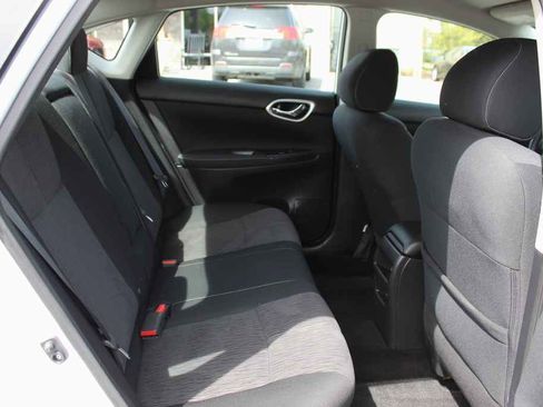 Used 2015 Nissan Sentra SV image 26