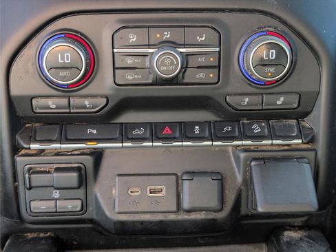 Used 2023 Chevrolet Silverado 2500 LT w/ Convenience Package AWD/4WD image 16