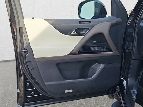 New 2026 Lexus LX 600 4WD w/ Appearance Package image 31